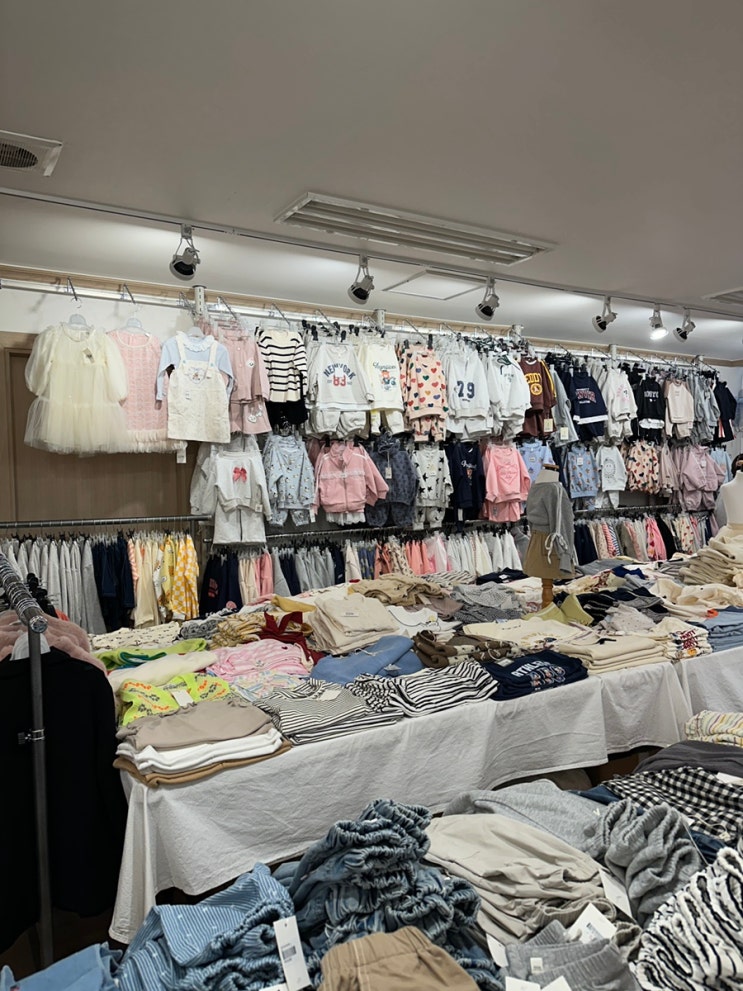  인천 부평구 아기옷 창고형 할인매장 라라아동복