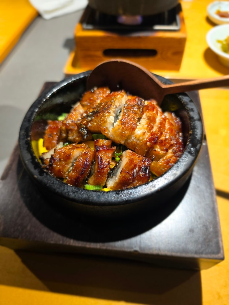  [내돈내산] 몬드리안 서울 이태원 맛집 타카(TAKA) 런치 세트, 장어덮밥, 스키야키의 진수 및 예약 꿀팁