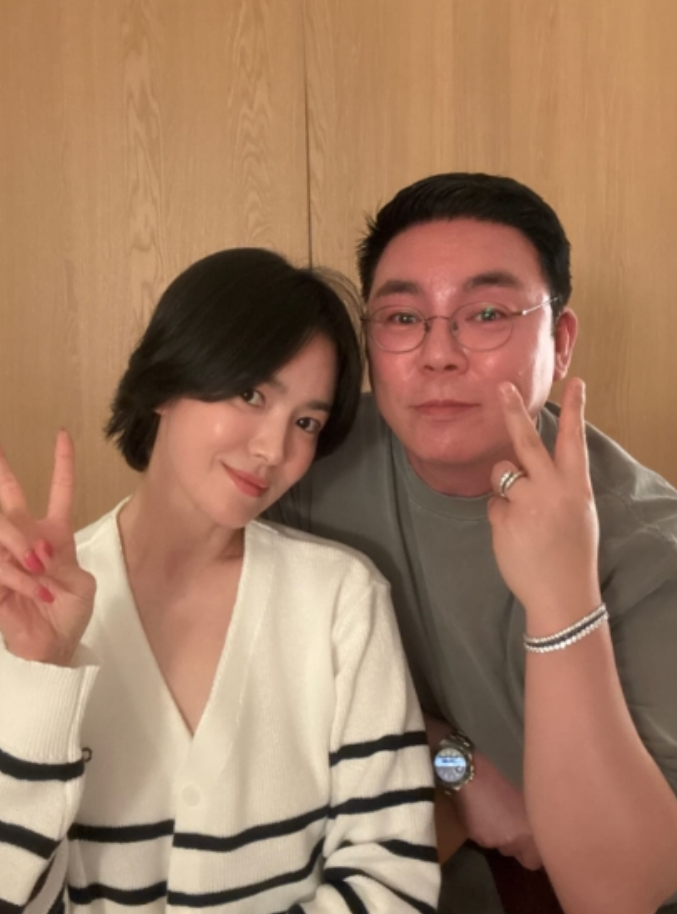   송혜교 남사친 생일상까지 직접? 미모만큼 빛나는 특급 의리 클래스