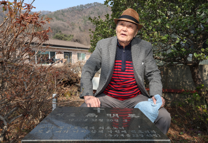 “내 장례식 치르고나니 매일이 감사”…신애라 부친이 죽음과 사는 법