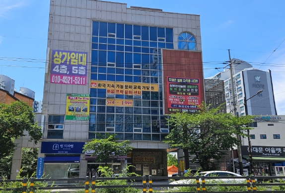  [천안상가빌딩경매] 충남 천안시 동남구 신방동 59-3 대로변 상업용 건물 250평 반값 기회 2025타경610