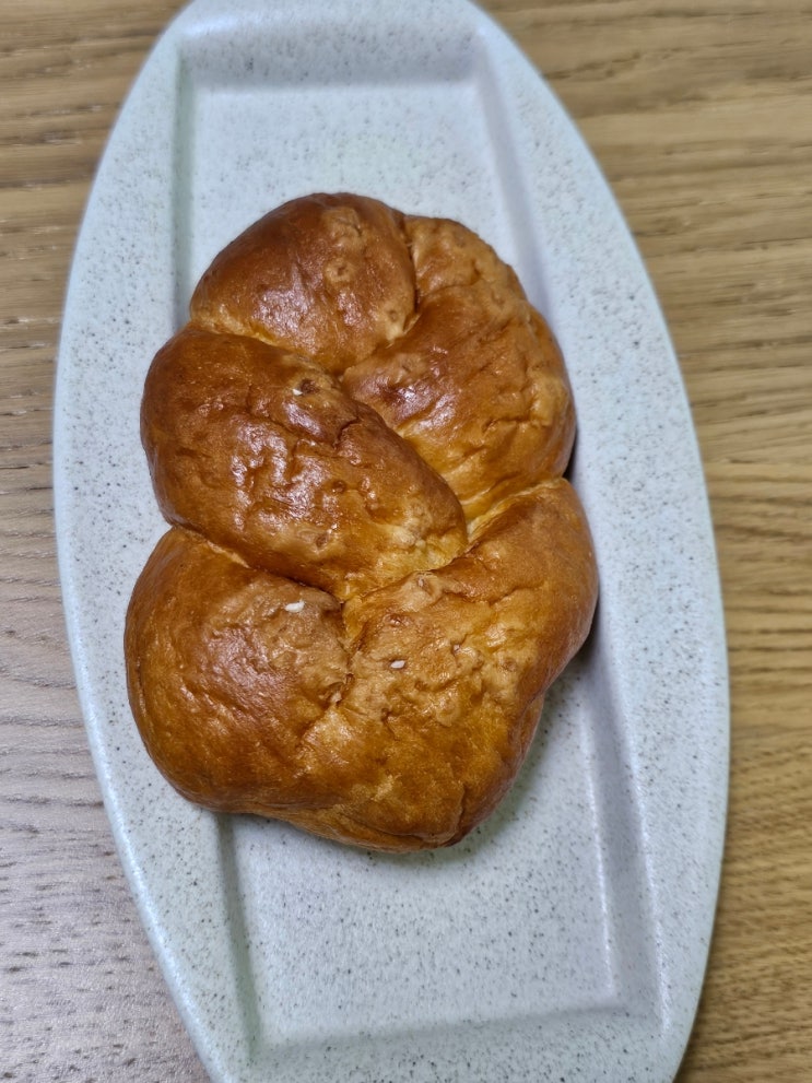  영등포 215보스턴, 국내 유일 정통 할라와 바브카를 맛볼 수 있는 영등포 빵집 추천