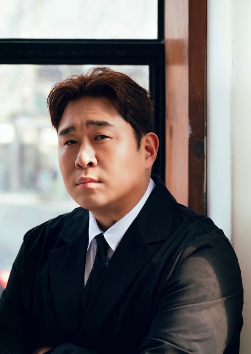 문세윤 FNC 결별 이유 충격…11년 동행 끝, 예능 사업 철수의 진짜 의미