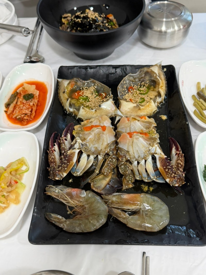 태안 천리포수목원 맛집 천리포 해변식당 간장게장 세트