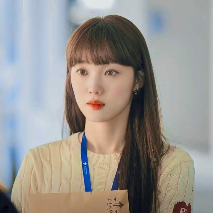 봄웜톤 이성경, 따뜻한 옐로우계열 잘받는 타입