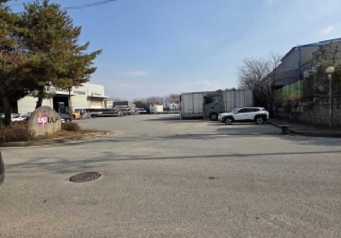  아산 영인면 신봉리 대형 공장 경매 계획관리지역 2,600평 부지 15억 하락 사옥 및 물류 최적지 2025타경12645