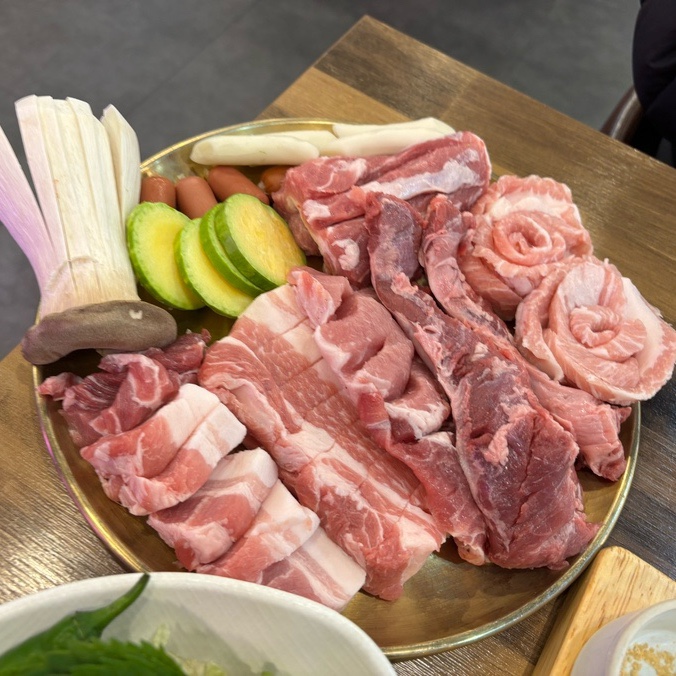 금되야지 사진 1
