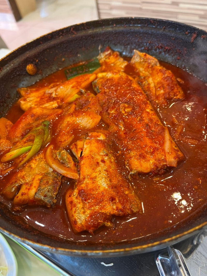 [직장인 여행] 여수 2박 3일 / 2일차 #낮 (오동동김밥, 여수당, 피타 베이커스, 순이네 밥상, 여....