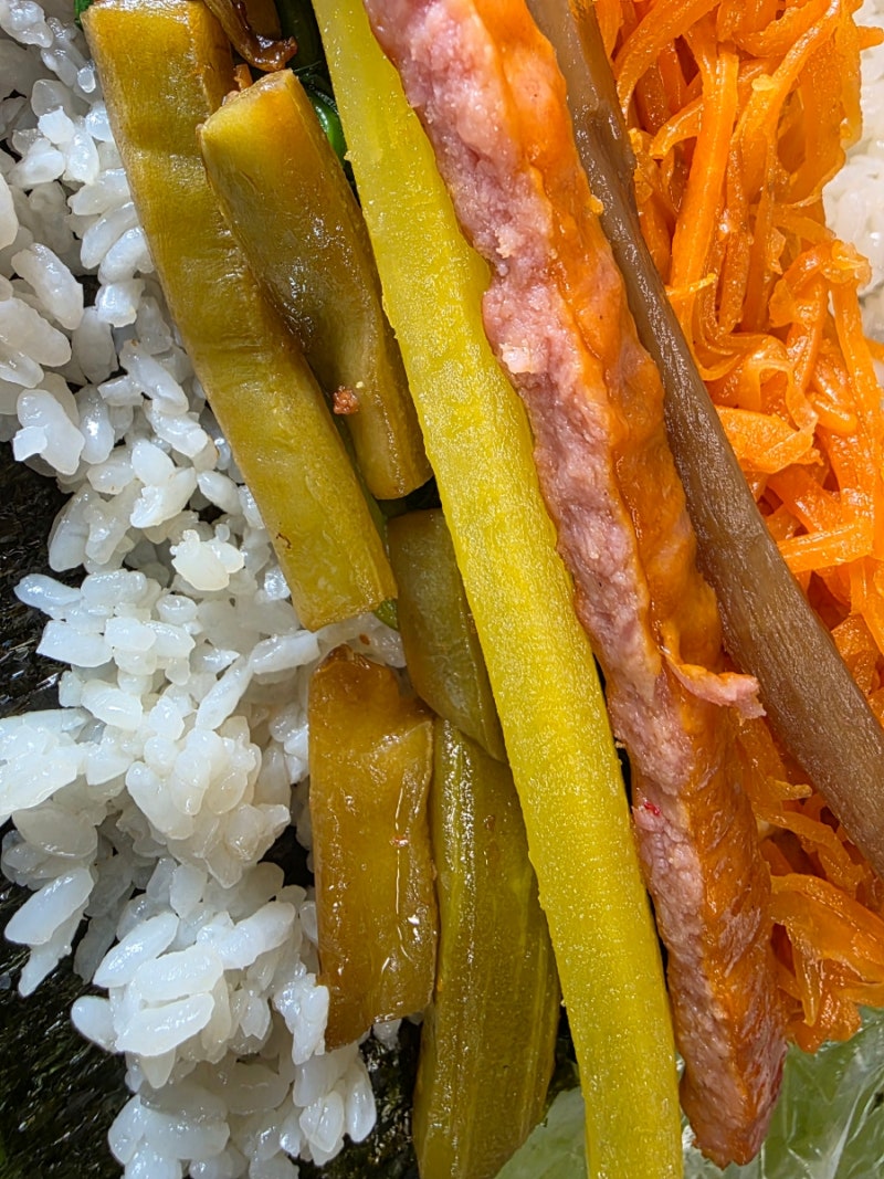 혼밥메뉴 추천 김밥,,,오이대신 궁채를 넣었더니