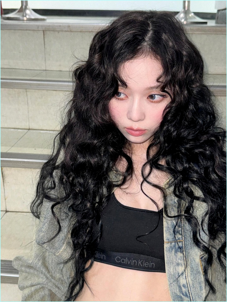  "머리숱 고민 끝?" 채수빈, 윈터, 카리나도 빠진 역대급 히피펌.. 나도 어울릴까?