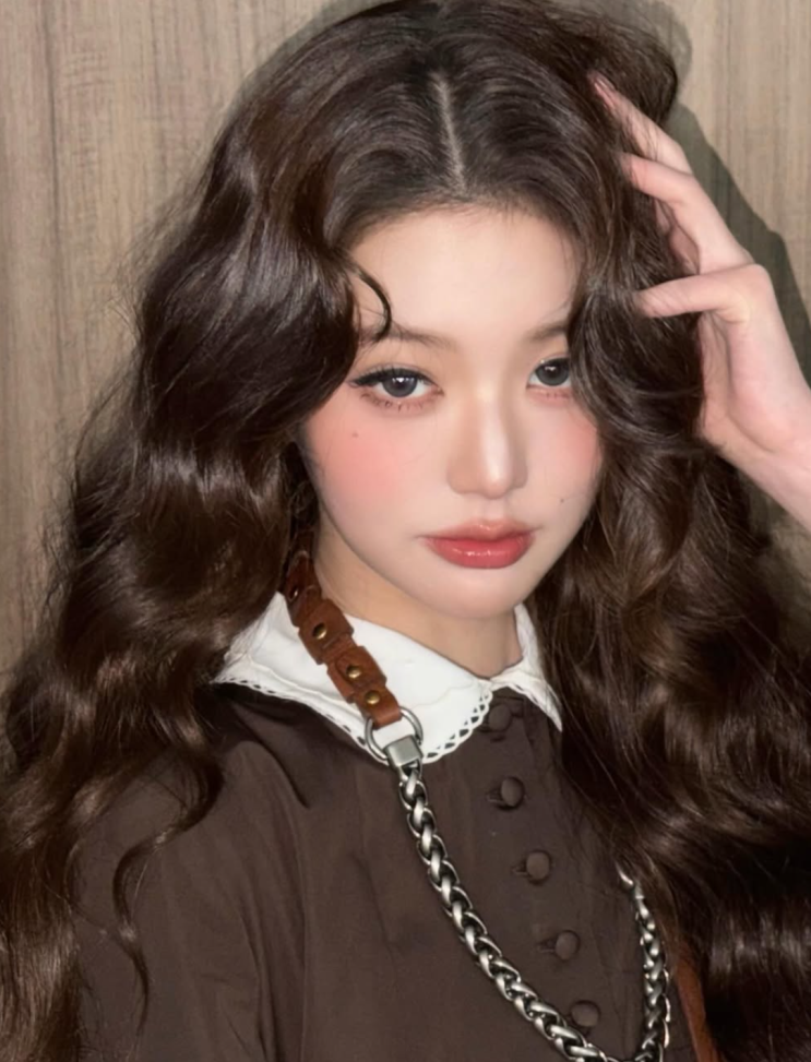 태평동 미용실에서 완성하는 머릿결 좋아 보이게 만드는 윤기펌 스타일