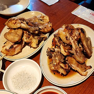 [삼성중앙역/삼성동] 숯불에 구운 고소한 맛과 촉촉함 '동호 숯불 바베큐 호프'