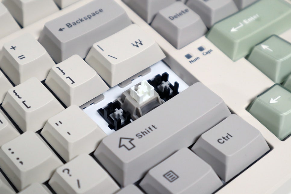 FL-ESPORTS NX108 기계식 풀배열 키보드 리뷰 (저소음 스노우축)