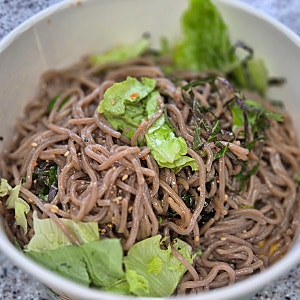 [포케올데이] 들기름 메밀면 샐러드 후기, 진짜 맛있음 (가격, 칼로리, 참깨간장소스)
