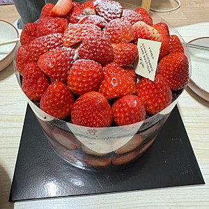 대전 성심당 딸기시루케이크 솔직후기 웨이팅 필수? 스초생 비교