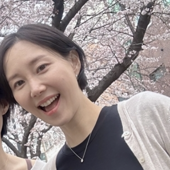 "봄날" 이유영, 벚꽃 아래 D라인 공개 '살찐 임산부?!'