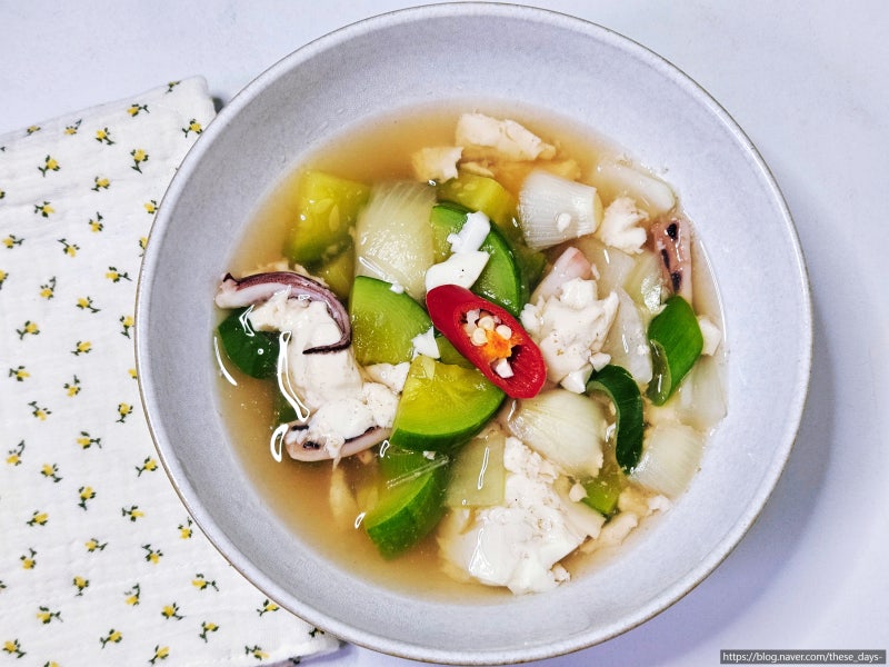 맑은 순두부찌개 끓이는법 오징어 순두부 찌개 레시피