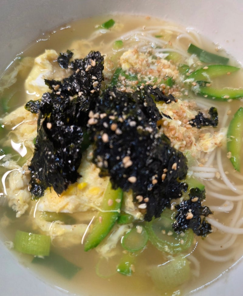 잔치국수 레시피 육수 1분 완성 초간단 아침 메뉴