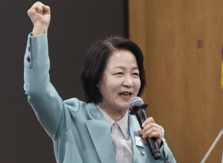 “보수의 어머니 추미애” <b>경기도지사</b> 후보 확정, 프로필과... 