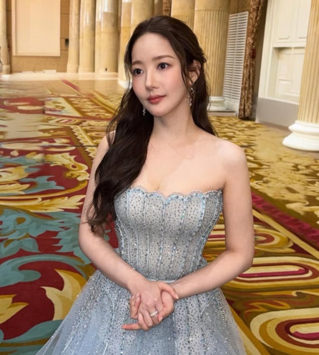 배우 박민영과 빗썸 실소유주 전 남친, 열애설부터 횡령 논란까지 그 파란만장했던 풀스토리