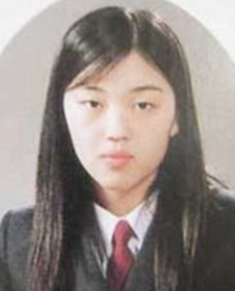 "제2의 전지현이라 불렸는데.." 12년간 조연만 하다 결국 터진 여배우.jpg