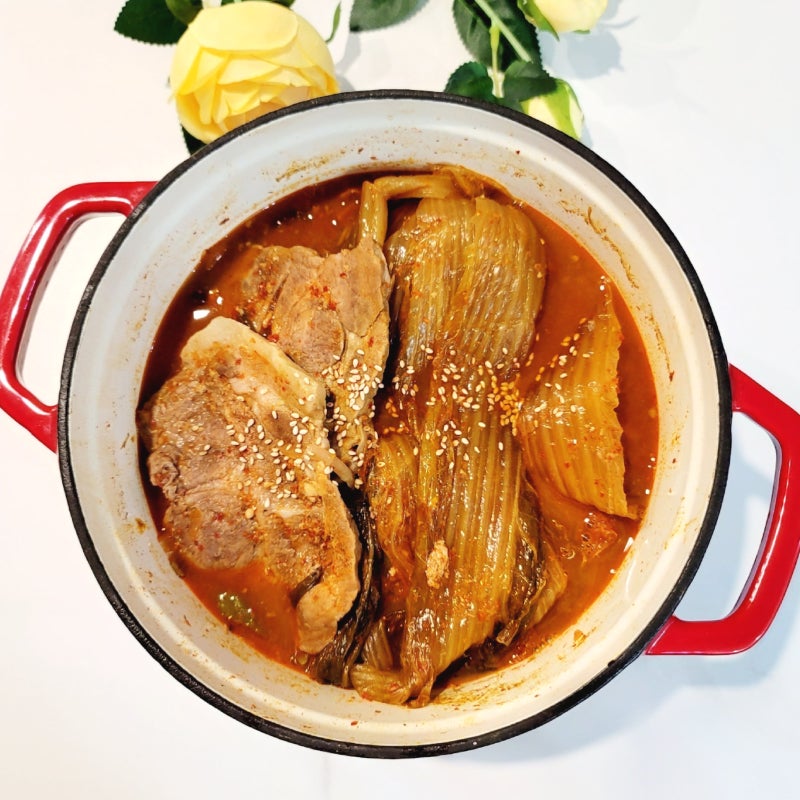 돼지 목살 김치찜 레시피 냉동 목살 실패 없는 밥도둑 묵은지 요리