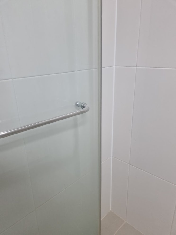  홈 인테리어 우리 집 욕실 새집처럼 줄눈 시공 하나로 분위기 완전 달라졌어요