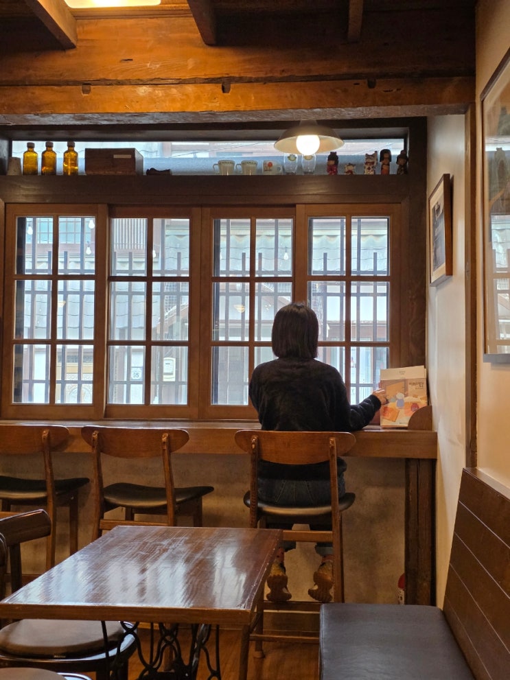  인천 차이나타운 카페 팟알, 100년 목조 문화재 공간