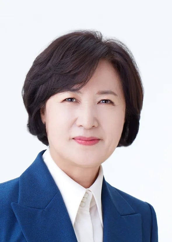 "추미애 경기도지사 후보 프로필: 6선 의원 '추다르크'의 경기지사 출마 선언과 주요 공약"