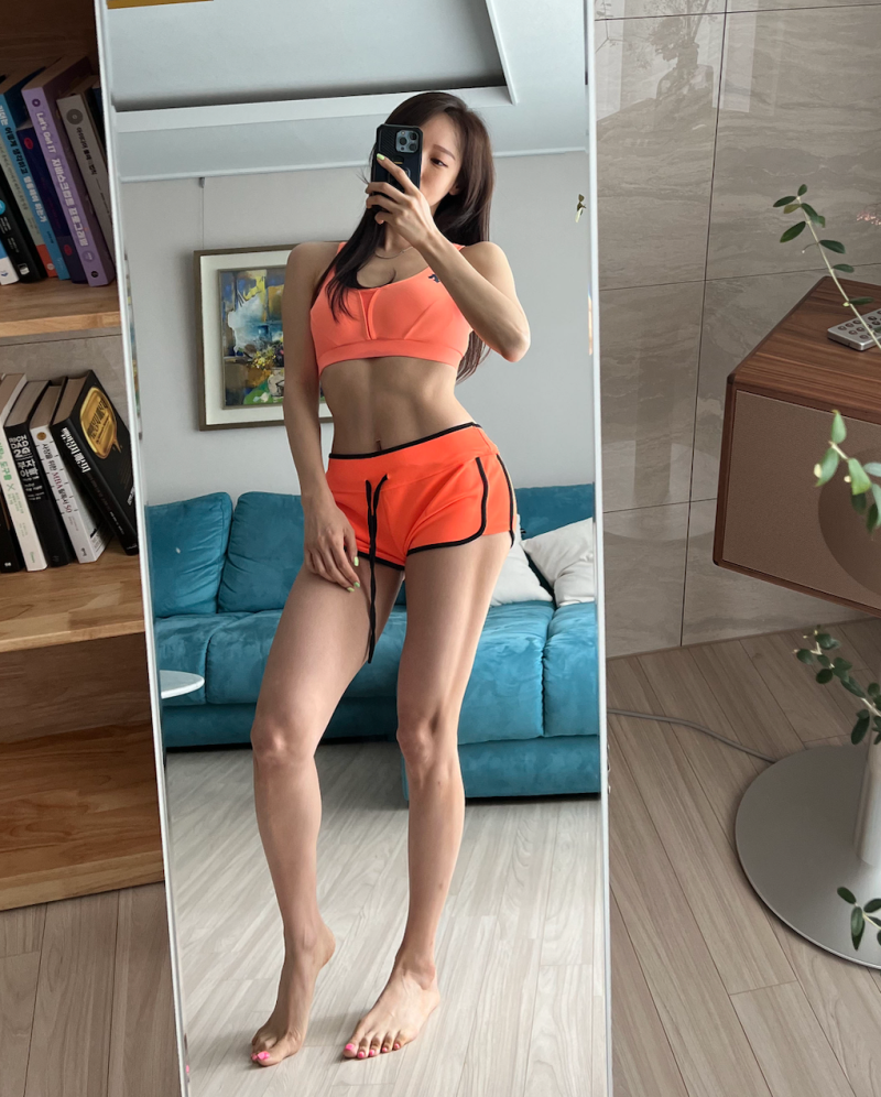맨몸 스쿼트 운동 효과 2배 만드는 자세 : 허리 무릎통증 없이 매일 스쿼트 100개 칼로리 이정....