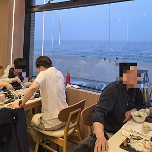 강릉 안목해변 '해송횟집' 내돈내산 후기 : 오션뷰와 역대급 스끼다시 신상 횟집