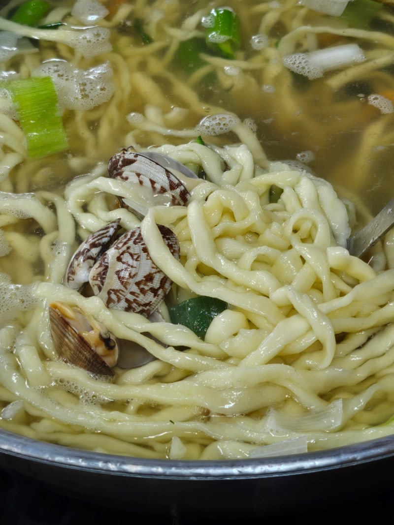 청주 용암동 해물칼국수 맛집 봉창이해물칼국수