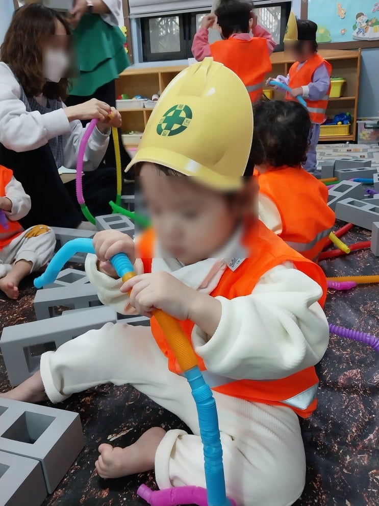  풍덕천동어린이집 오감놀이, 건축가 체험으로 나만의 건물을 만들어요