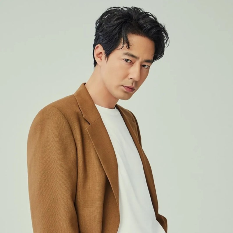 [인물사전] 조인성 나이 프로필 고향 학력 가족 결혼 연애 수입 최근 근황 휴민트 호프 가능....