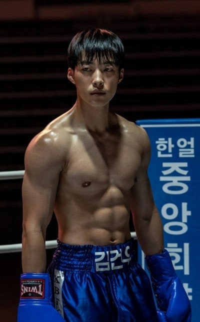 우도환 나이 키 문가영 열애설의 진실? '사냥개들 2' 복귀 전 완벽 정리