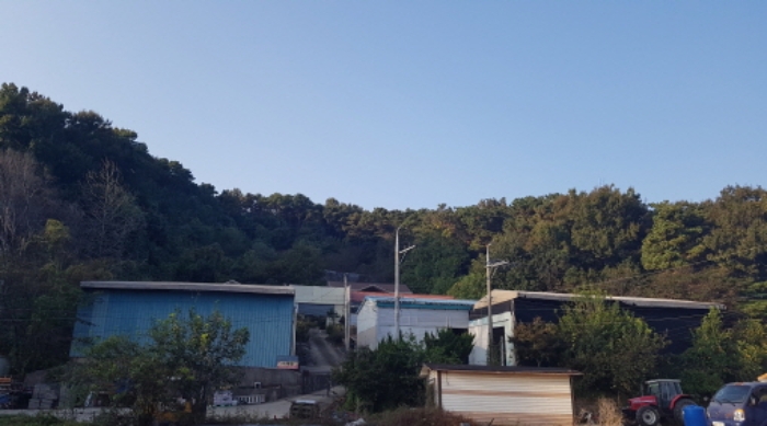  안성시 보개면 기좌리 공장 매매 및 경매 투자처 반값 이하 떨어진 계획관리지역 넓은 토지 건물 일괄 매각 경매 물건 경기도 안성시 보개면 기좌리 13-1 2024타경52534(1)