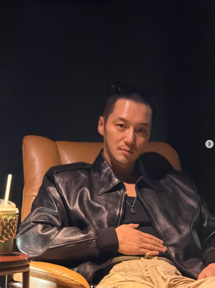  신혼 변요한, 삭발 투혼으로 ‘파문’ 그의 열정에 팬들 ‘깜짝’