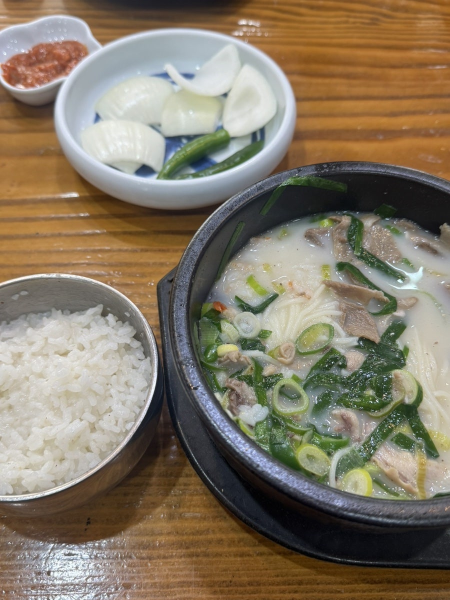 무봉리토종순대국 율하점 사진 3