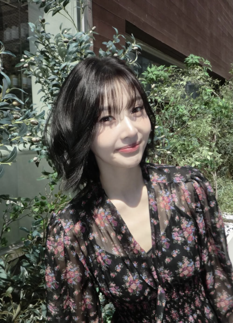  [셀럽 패션] 레드벨벳 조이 인스타그램 패션 원피스 어디꺼? 돌체앤가바나 드레스 정보