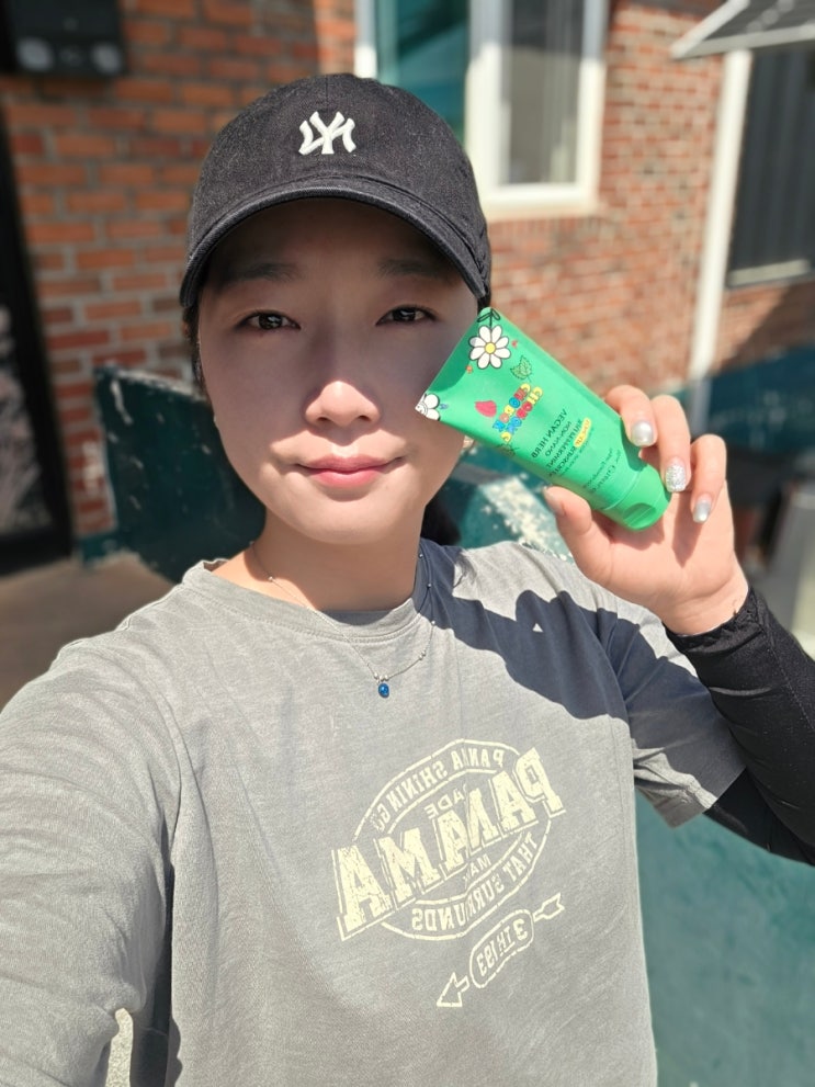  여름 필수 비건화장품 논나노톤업선크림 사용해 자외선 차단하기