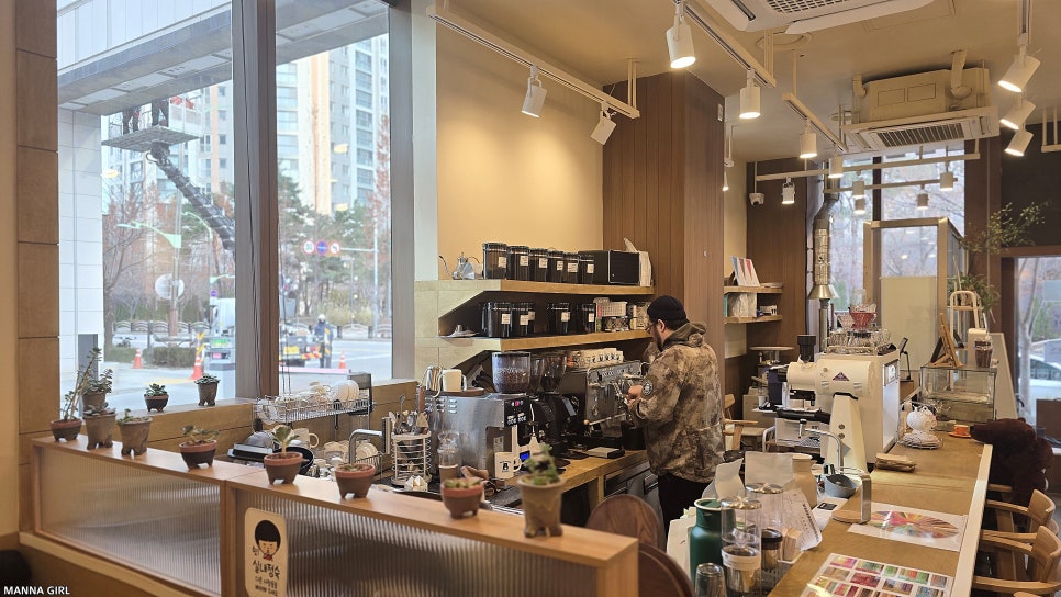 쿠마커피로스터스 사진 2