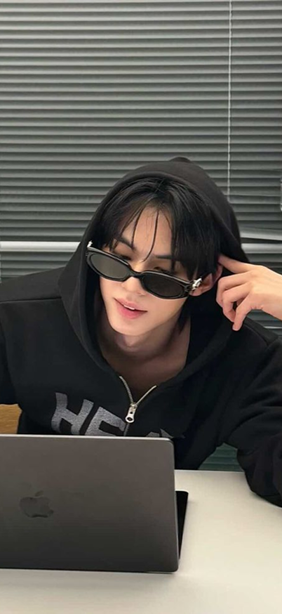 #투어스도훈배경화면 아이폰 과선배 남친짤 고화질 12장 2탄