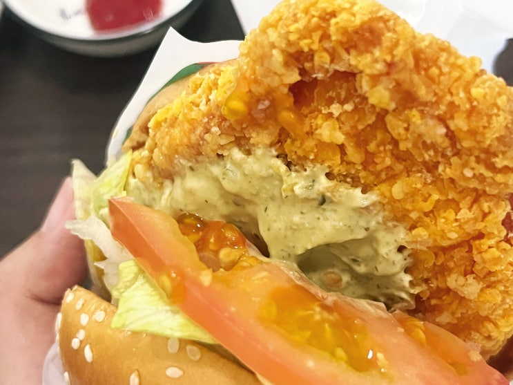  맥도날드 신메뉴 맥스파이시 바질크림치즈, 내돈내산 솔직 리뷰