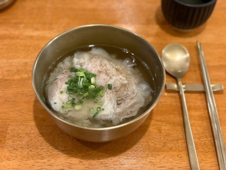  정자역 맛집 동봉관 점심 추천 : 옥동식 느낌 투명 돼지곰탕, 라이트한 느낌 (웨이팅, 특 추천)