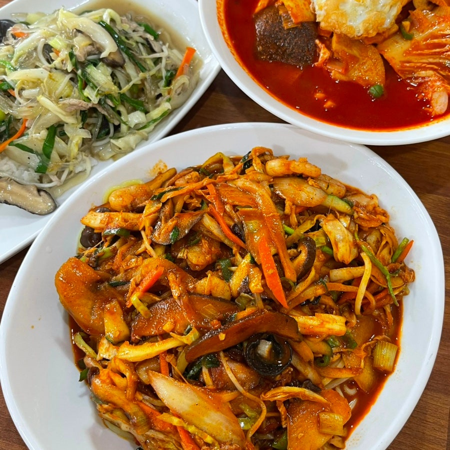 홍보석 사진 1