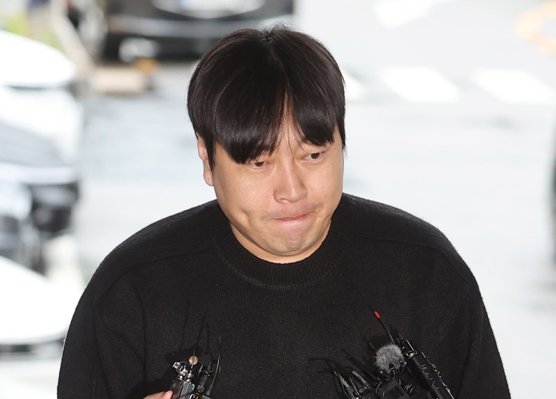 이진호 뇌출혈 원인과 현재 상태 총정리: 자숙 중 전해진 안타까운 소식