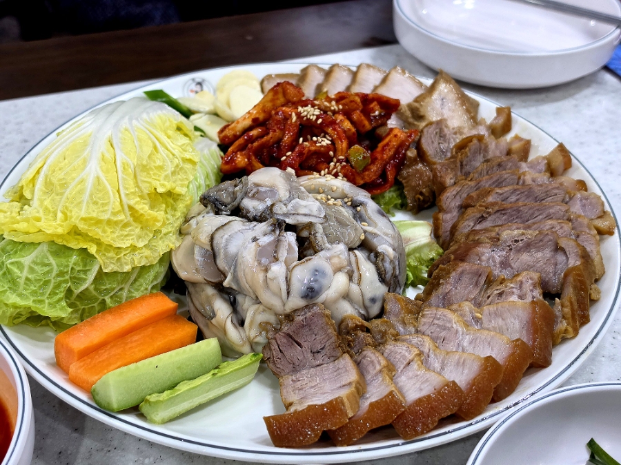 김명자굴국밥보쌈 사진 5