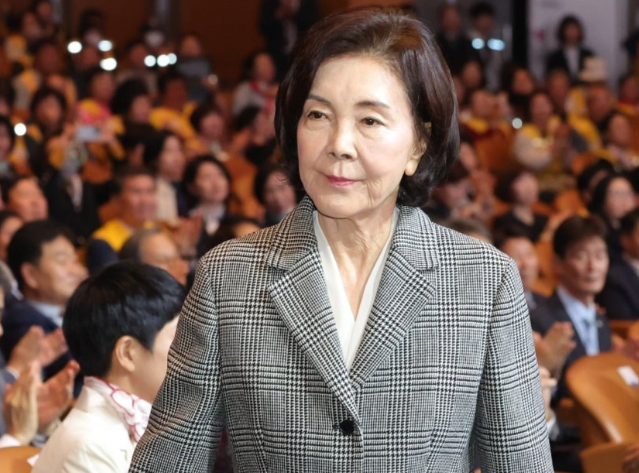  홍라희, 삼성전자 주식 1500만주 매도 5년 상속세 마무리