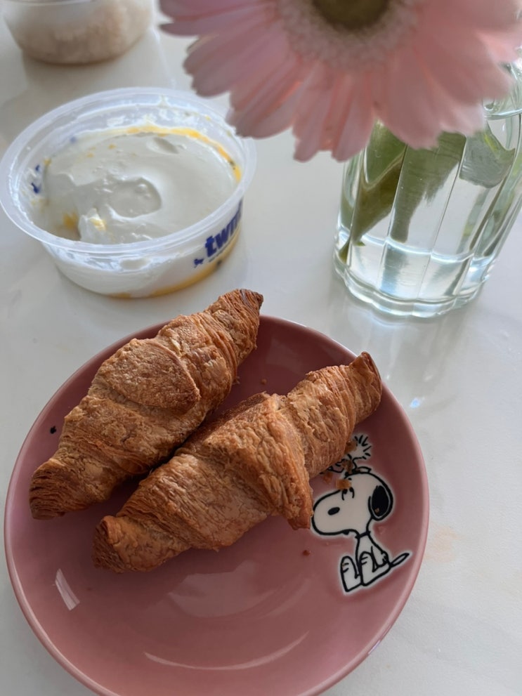  가성비 대용량크로와상 생지 바쁜 아침 필수템! 신세계푸드 생지 에어프라이어 조리해서 아이와 먹어본 후기