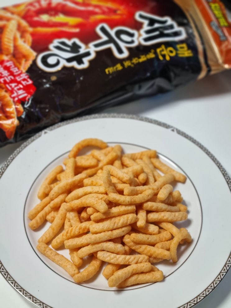  생새우가 들어간 농심 매운 새우깡 영양정보 보관방법 맛 후기